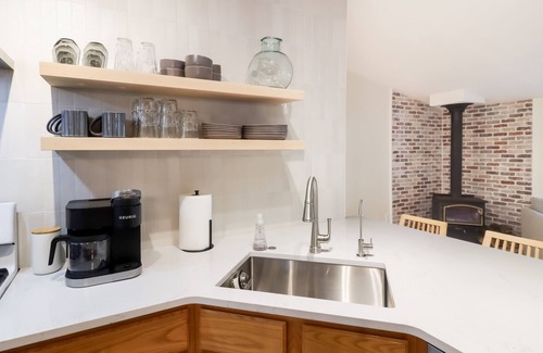 Northport Cabaña | Cozy & New - Walk to Lake Michigan & Northport's shops, restaurants, and bars.