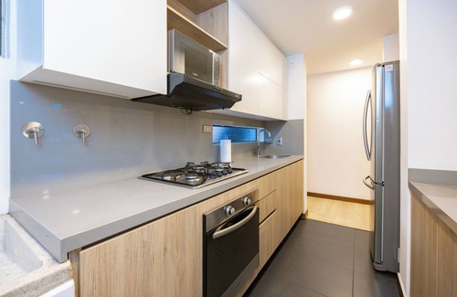 Las Lomas I Apartamento | Cozy & newly remodeled 2BR apt steps from Provenza