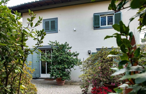 Oltrarno Villa | Acogedora villa de 4 hab recién renovada con jardín en Florencia, excelente ubicación céntrica