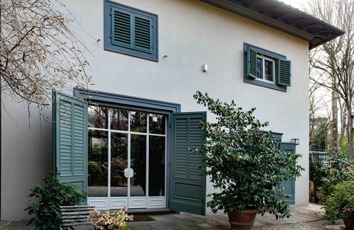 Oltrarno Villa | Acogedora villa de 4 hab recién renovada con jardín en Florencia, excelente ubicación céntrica