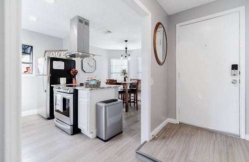 Lewisville Casa | Cozy Newly Renovated Entire Residential Home