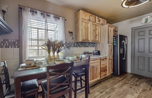 Northeast Heights Casa | Bungalow Encantador Oculto
