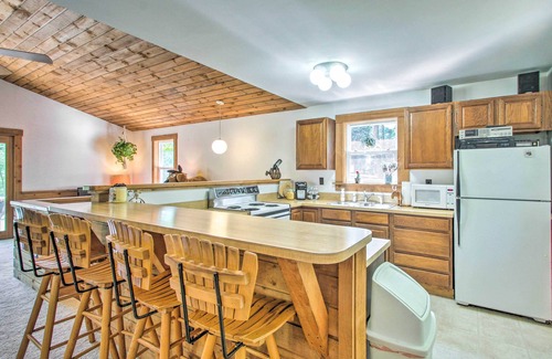 Cranmore Birches Casa | Cozy North Conway Home: Walk to Slopes & Dtwn