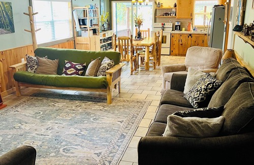 Mancelona Cabaña | Cozy northern Michigan cottage. 10 min to Torch Lake.