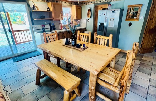 Mancelona Cabaña | Cozy northern Michigan cottage. 10 min to Torch Lake.