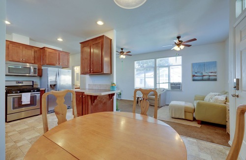 Oak View Casa | Cozy Oak View Getaway ~ 5 Mi to Ojai Valley!