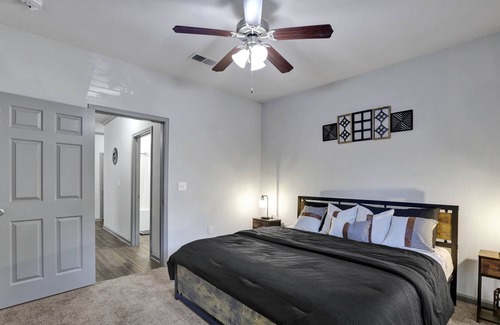 Sand Ridge Apartamento | Cozy Oasis 1 Bedroom Gem: near Downton, UAB, and Samford University.