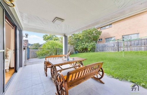 Ryde Casa | Cozy Oasis in Great Location with fun