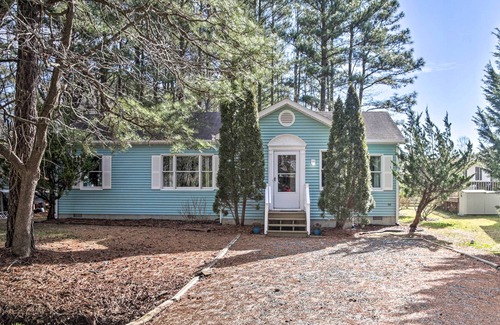 Ocean Pines Cabaña | Cozy Ocean Pines Cottage: Swim, Shop & Golf!