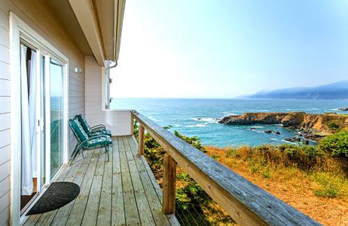 Shelter Cove Apartamento | Cozy Oceanview! by OceanviewHotTubs Oceanfront! Shelter Cove, CA Tesla EV station