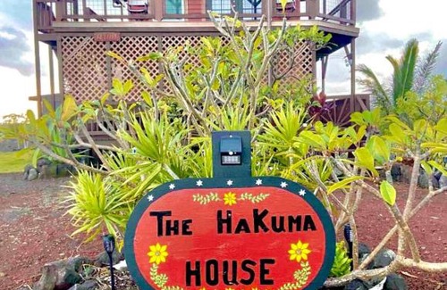Kalapana Casa | COZY OFF GRID LAVA HOME - 2 Stories, Ocean View