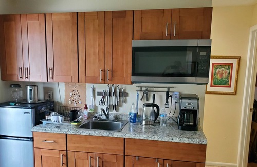 Kailua-Kona Cabaña | Cozy Ohana 3 bedrm sleeps up to 6. Close to town. Book Now for your 2023 vaca