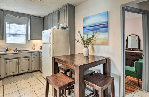 Omaha Cabaña | Cozy Omaha Vacation Rental: 6 Miles to Downtown!