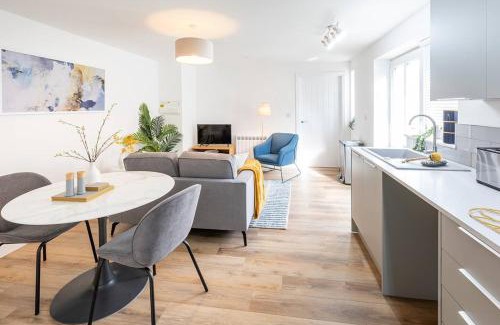 Ely Apartamento | Cozy One Bed Flat at Dawe Luxury Suites - An Entire Apartment near Ely Cathedral & Train Station - The Perfect Base to Explore Ely, Cambridge, Norfolk & London - 2 Guests Max & Pet Friendly