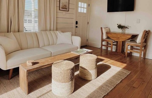 Marysville Casa | Cozy One Bedroom Farmhouse | 10 min to Everett