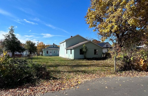 Kingsport Casa | Cozy one bedroom guesthouse, close to everything!