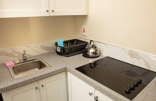Havendale Apartamento | Cozy one bedroom, one bath apartment centrally located, gated community