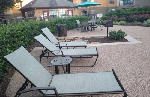 Milwood Apartamento | Cozy one Bedroom with WiFi and fitness room in fantastic Austin Domain area