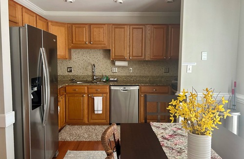 Woodcroft Casa | Cozy one level, 2 BR, 2 Bath TH in charming wooded community. Perfect location!