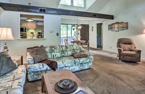 Osage Beach Cabaña | Cozy Osage Beach Cottage Near Margaritaville!