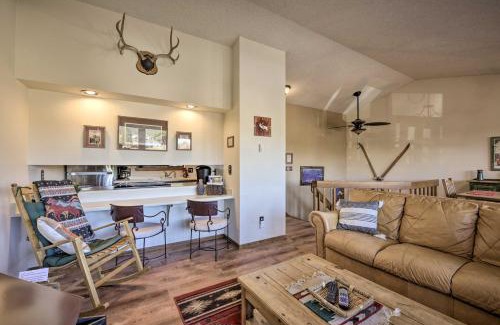 Pagosa Springs Apartamento | Cozy Pagosa Condo Stunning Mountain and Lake Views!
