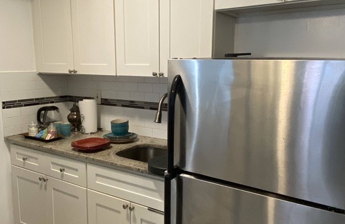 East New York Condominio | Cozy Paradise at Seaview Condos