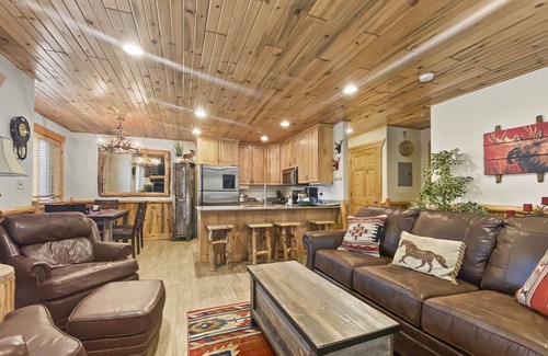 Park City Cabina | Cozy Park City Cabin w/ 2 Hot Tubs! Mountain Fun Skiing, Hiking,Golf Nearby!
