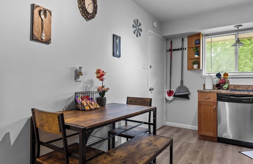 St. Ann Apartamento | Cozy Peaceful 2 bedroom duplex