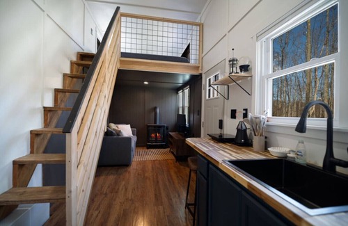 Sylva Casa | Cozy, peaceful hideout | sauna, hiking, great food