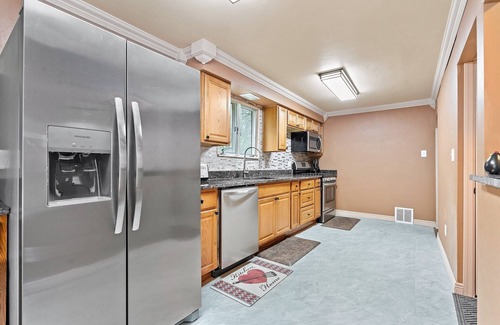 Bakerstown Casa | Cozy Peaceful Retreat!