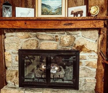 Sugar Mountain Apartamento | Cozy & Peaceful View - Walk2Resort - Fireplace