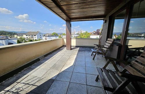 Fuldabruck Apartamento | Ático-Ejecutivo-Baño Privado-Vista al campo-Penthouse für 7 Personen