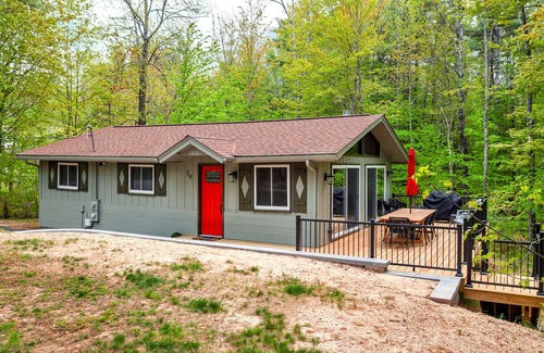 Gilford Cabaña | Cozy, Pet-Friendly Escape Near Lake & Mountains