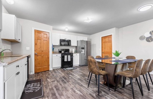 Belvidere Casa | Cozy Pet-Friendly Ranch NoStairs, ideal long stays
