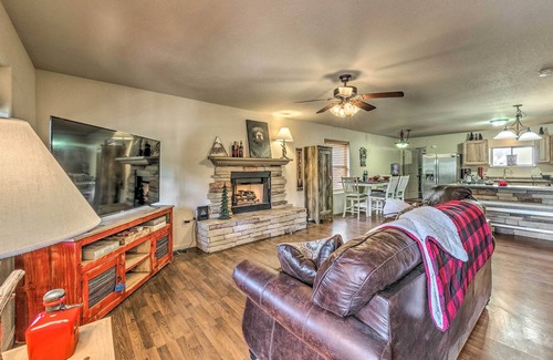 Ruidoso Cabaña | Cozy & Pet-friendly Ruidoso Cabin w/ Private Deck!