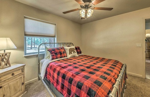 Ruidoso Cabaña | Cozy & Pet-friendly Ruidoso Cabin w/ Private Deck!