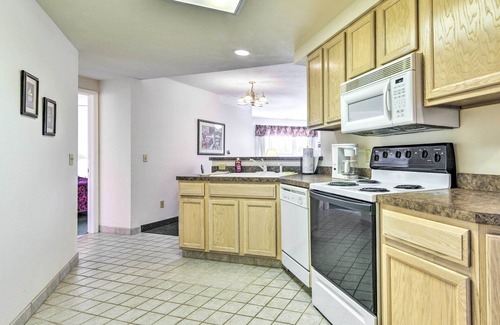 Pigeon Condominio | Cozy Pigeon Condo, Near Lake Huron Beaches!