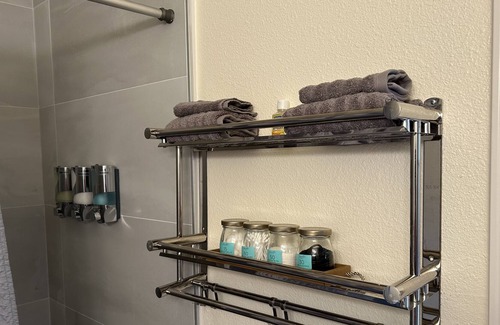 East San Jose Apartamento | Cozy place to relax and take your mind off things.