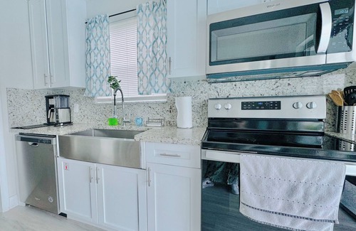 Fort Lauderdale Villa | Cozy Pool Retreat, Close to Downtown Fort Lauderdale