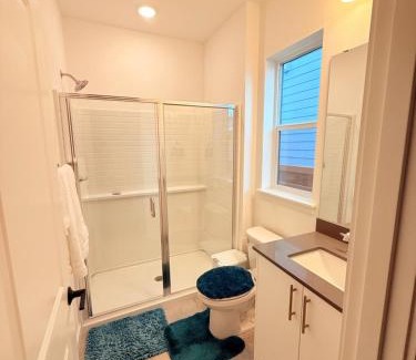 Bonney Lake Casa | Cozy Private Room, Room 1, Near Seattle and Mt Rainier, Quiet and Comfy Stay