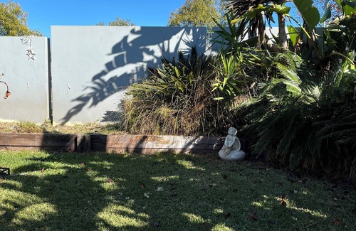Dubbo Casa | Cozy Private Room - Twin Bedroom with Private Garden - Pet Friendly