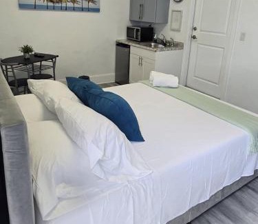 West Perrine Casa | Cozy Private Room