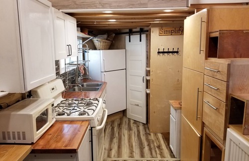 Rexburg Cabaña | Cozy Private Tiny house Dream location.