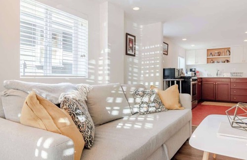 West Woodland Apartamento | Cozy Private Urban Oasis: The Ballard Bungalow!