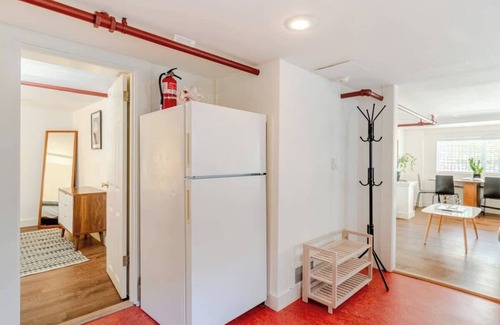 West Woodland Apartamento | Cozy Private Urban Oasis: The Ballard Bungalow!