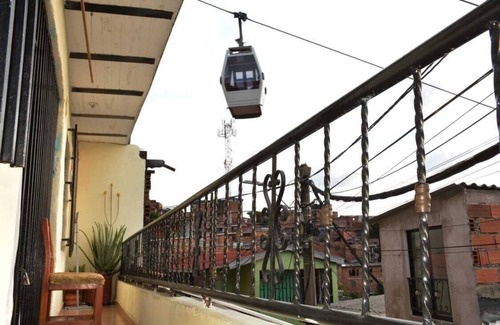 Popular Apartamento | Acogedora Habitación Cuádruple + Desayuno.