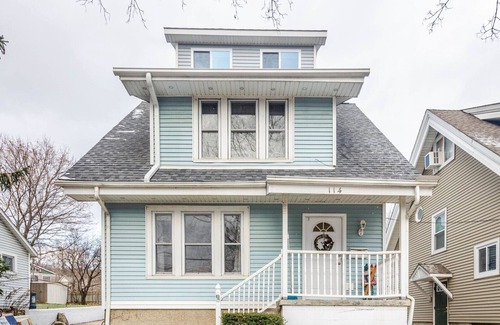 Ann Arbor Casa | Cozy- Quaint Downtown Delight!
