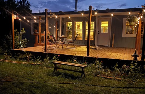 Sheridan Casa | Cozy, quiet, 3brm2bath2acres. Dog frndly with fee