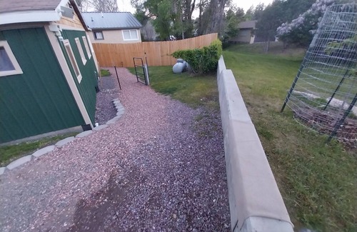 Canyon Ferry Cabaña | Cozy quiet cottage across the road from Kim's Marina.