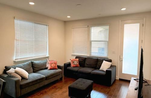 Newark Apartamento | Cozy & Quiet Fully Equipped Newark Escape with Free WiFi, AC, and Easy Parking